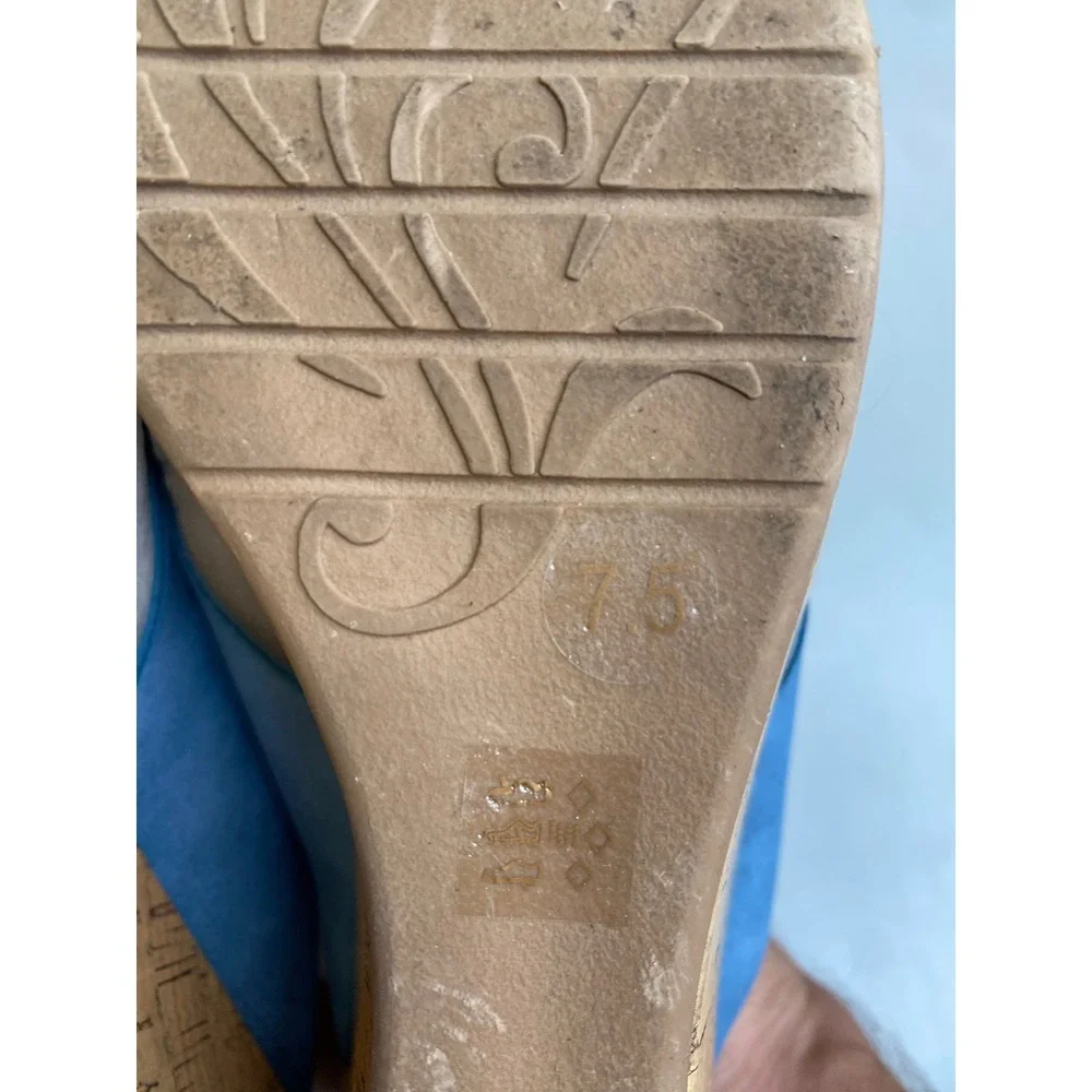 CL by Laundry Womens Blue Faux Suede Crisscross Wedge Sandals Size 7.5